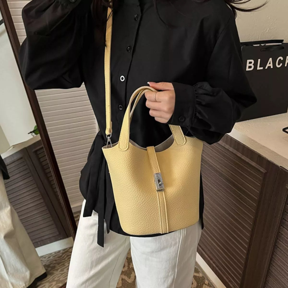 Sac Lélia seau en cuir – photo produit 4