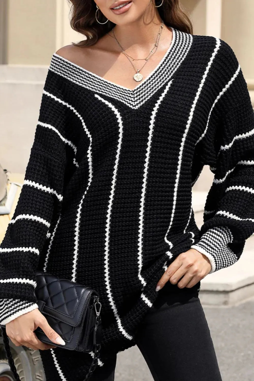 Pull Tess rayé col V – photo produit 2