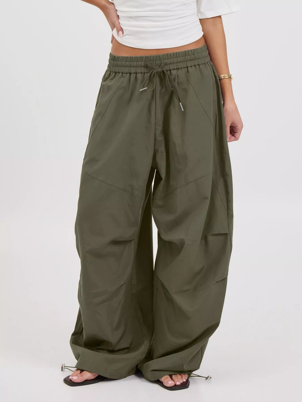 Pantalon Délia – large à cordon de taille – photo produit 1