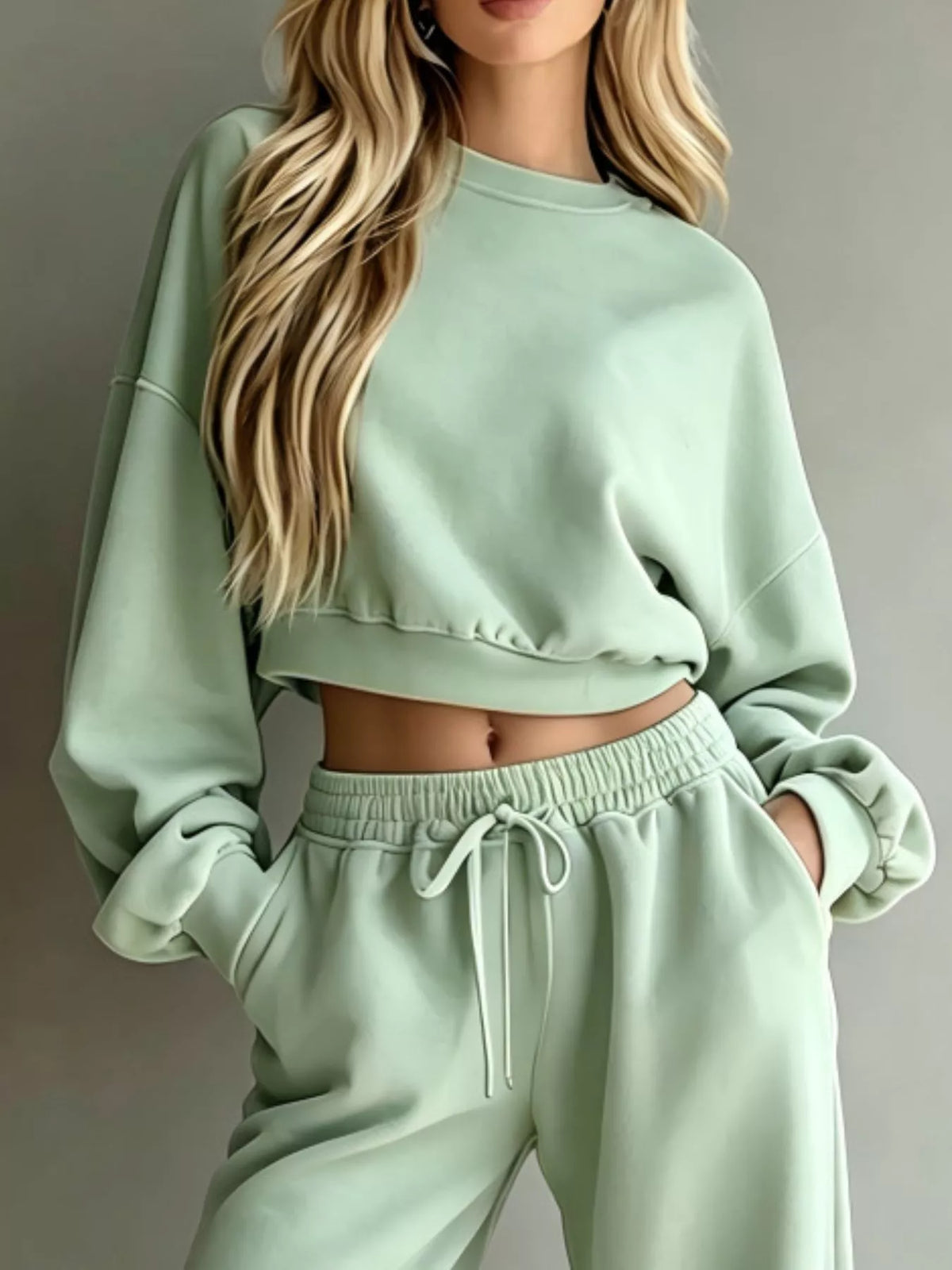 Ensemble sweat court col rond et pantalon large – photo produit 23