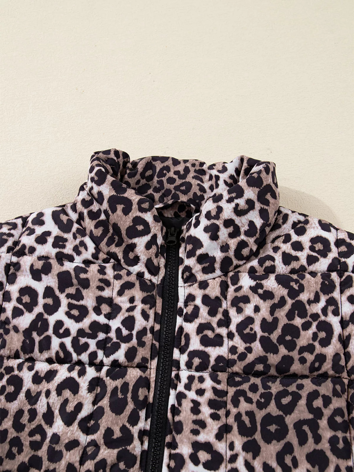 Gilet Noélia – matelassé léopard zippé – photo produit 4