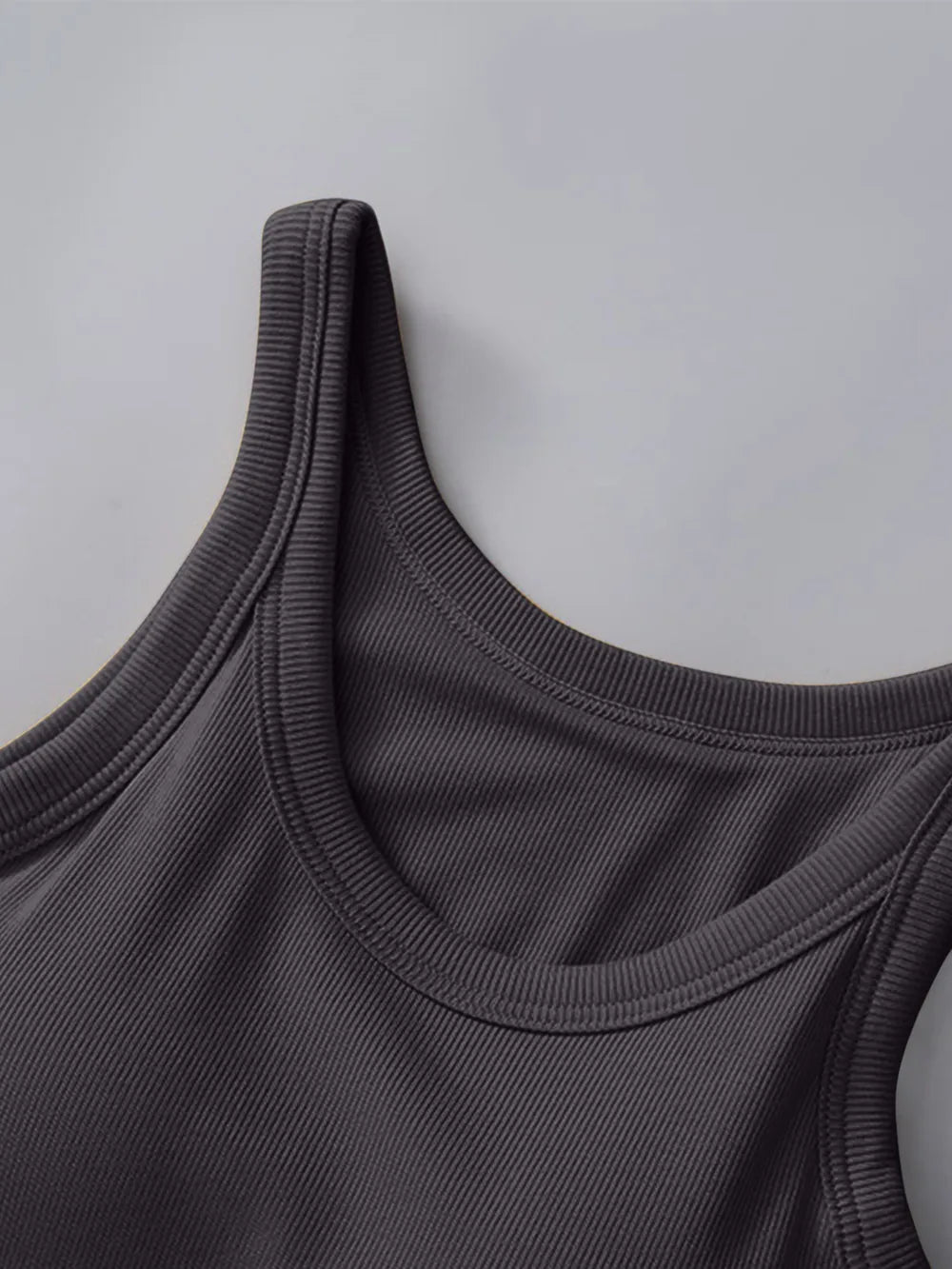 Débardeur Mila avec brassière – photo produit 4