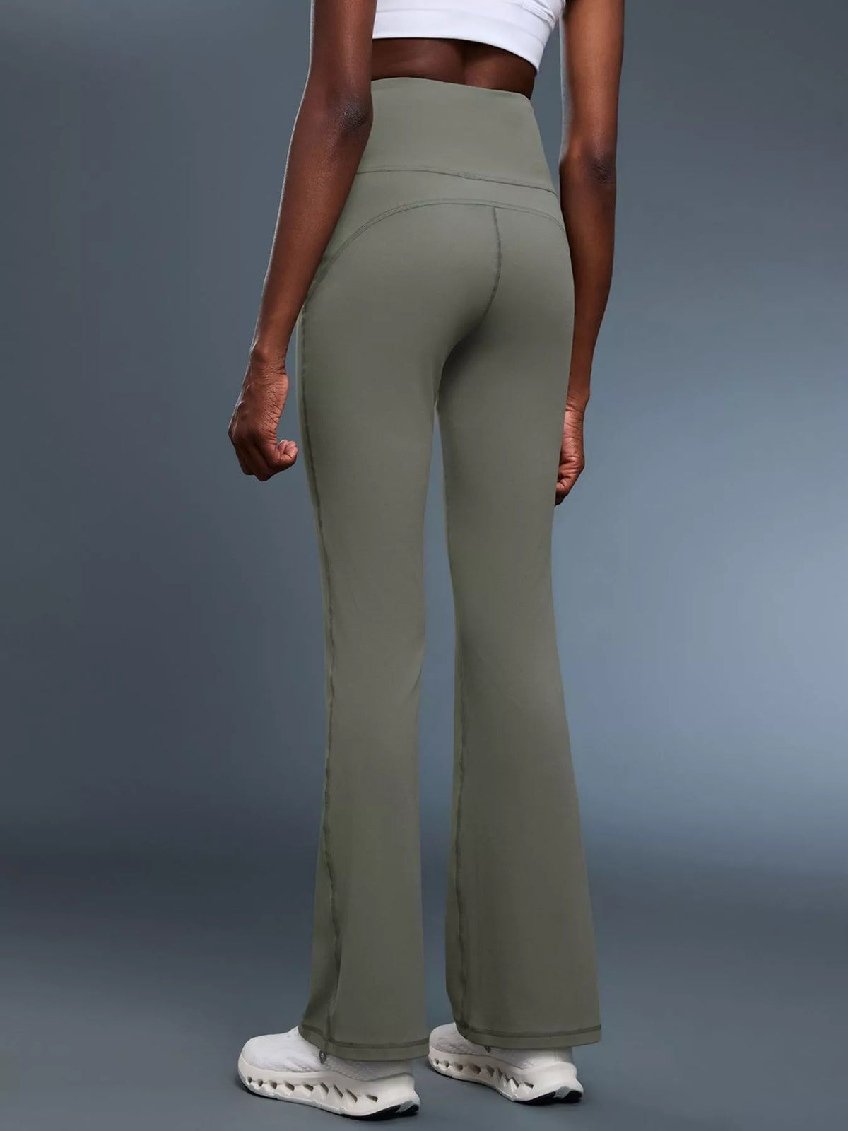 Pantalon Méryl – de sport flare taille haute – photo produit 9
