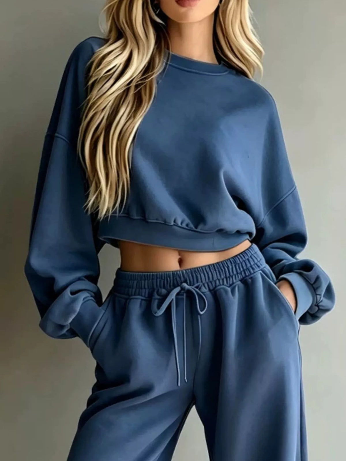 Ensemble sweat court col rond et pantalon large – photo produit 11