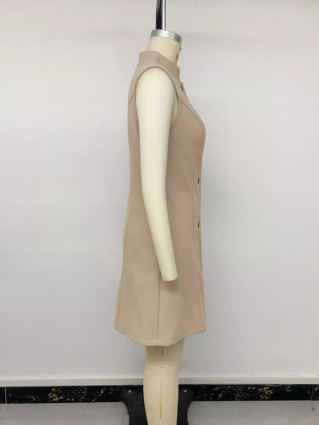 Veste sans manches Alma boutonnée – photo produit 10