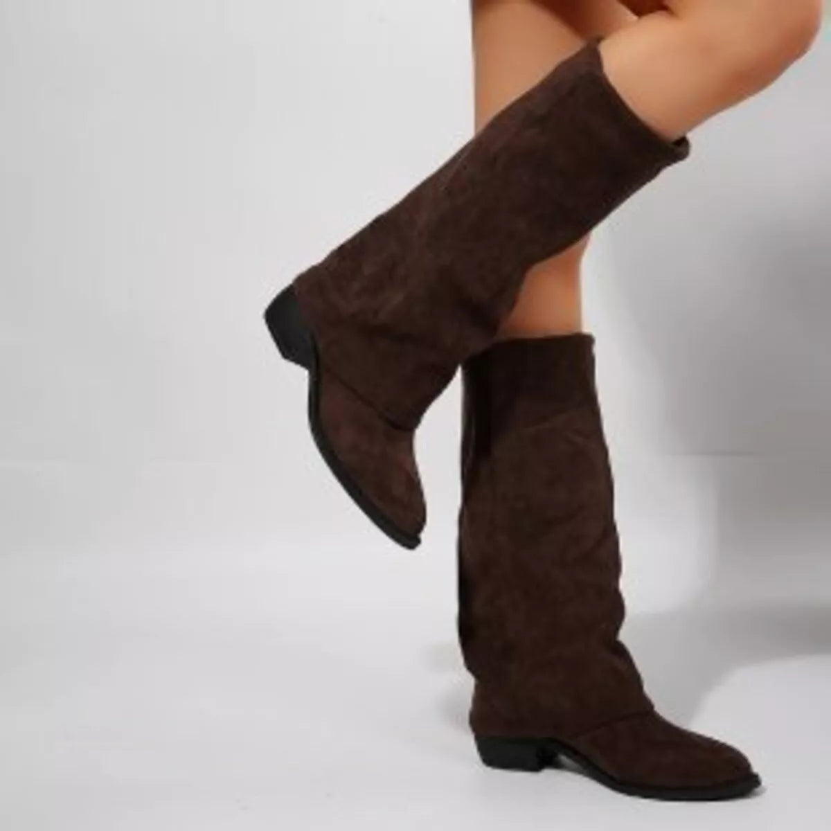 Bottines Inès en suédine à talon carré – photo produit 2