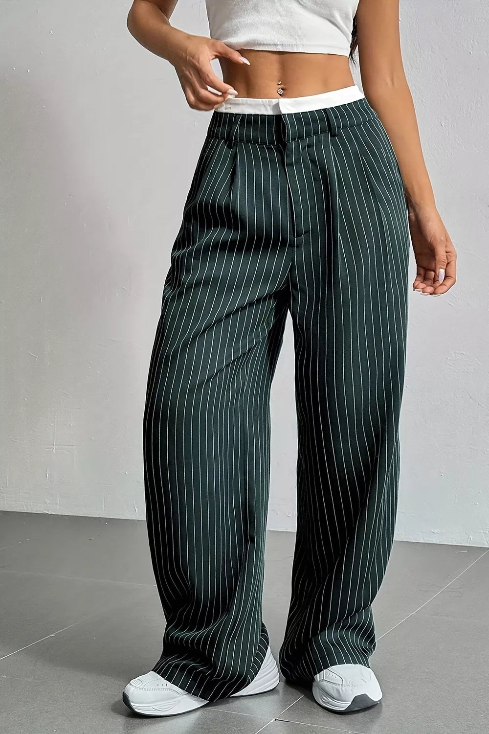 Pantalon Inès à fines rayures – photo produit 1