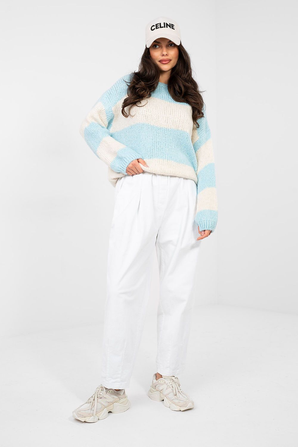 Jumper model 224391 Italy Moda 