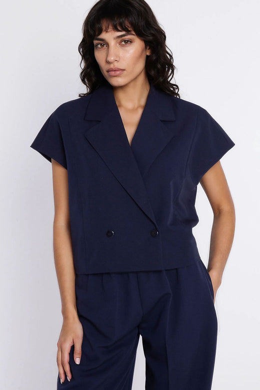 Lyséane – Veste courte structurée Nife