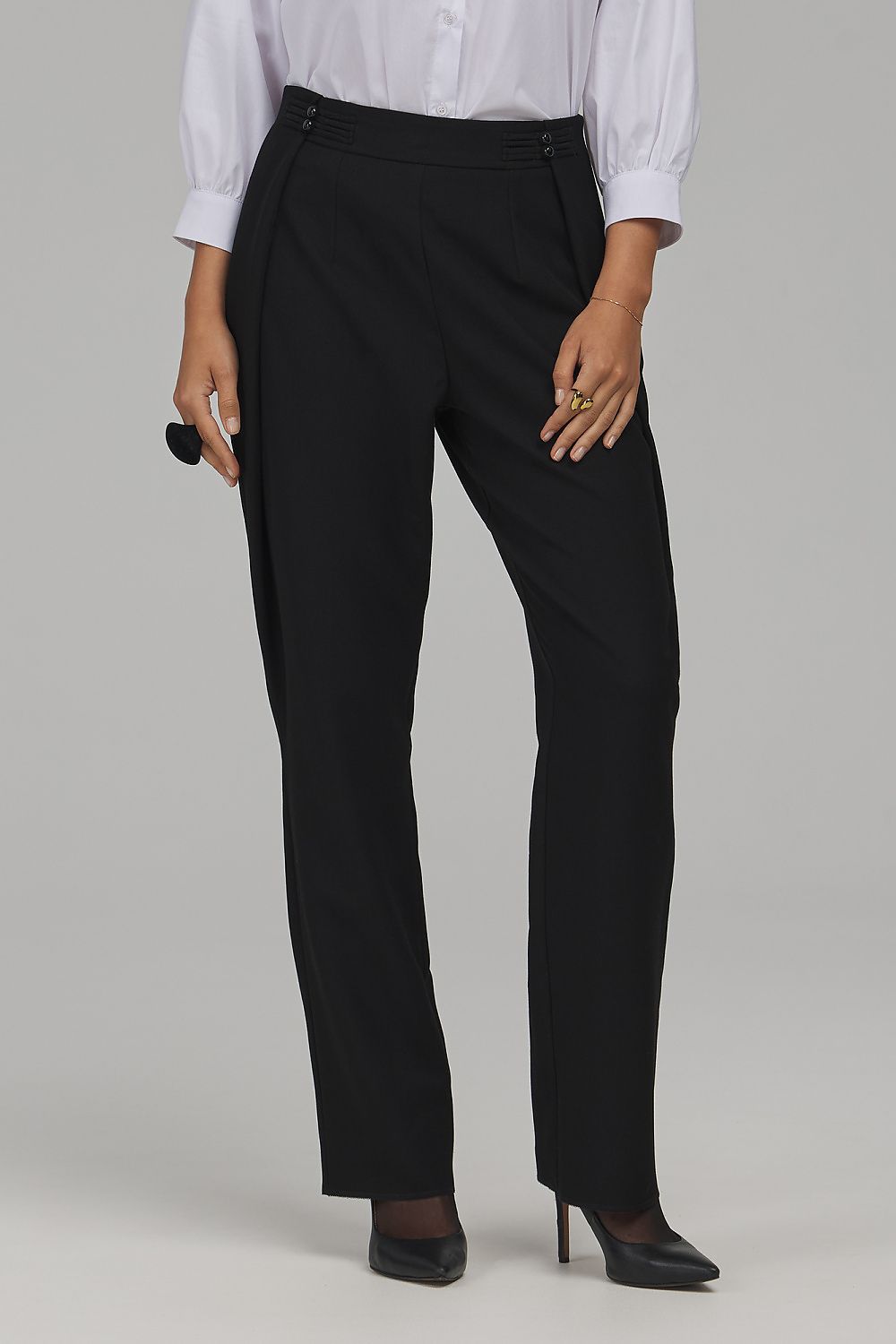  Women trousers model 230985 Nife 