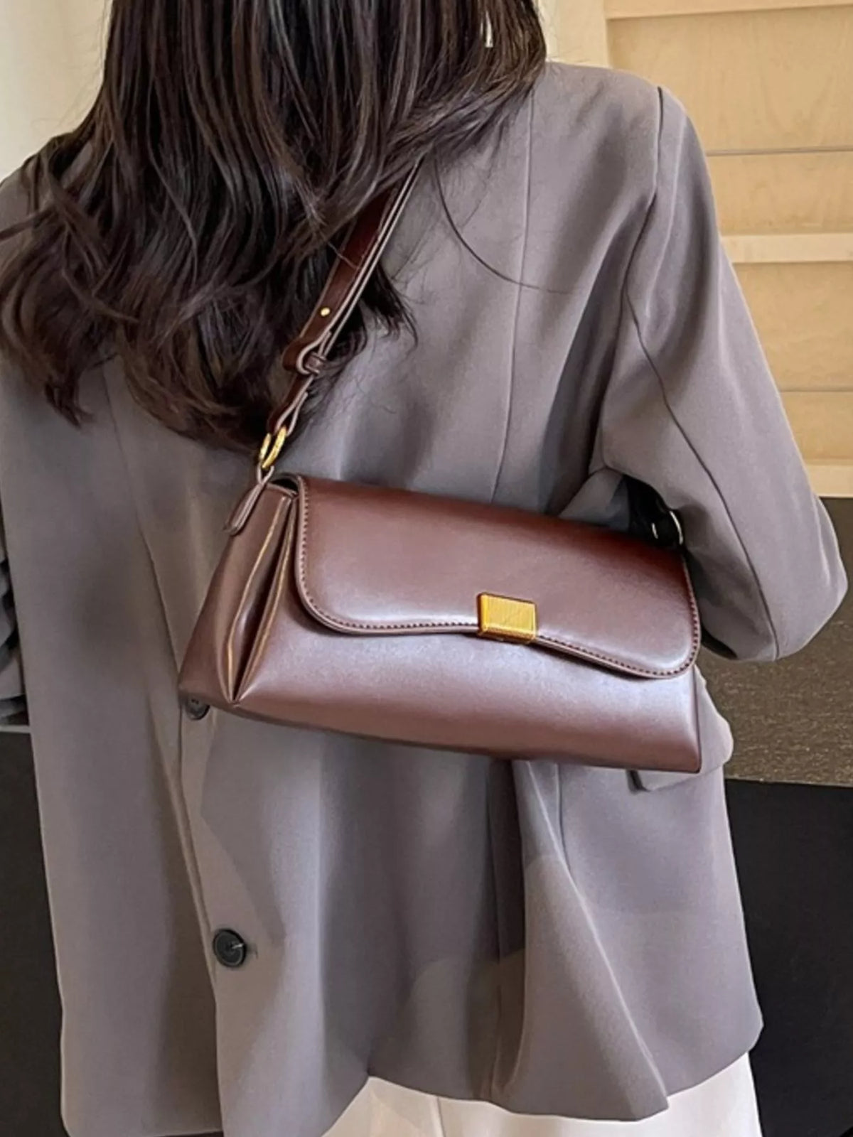 Sac Émeline à rabat en cuir – photo produit 10