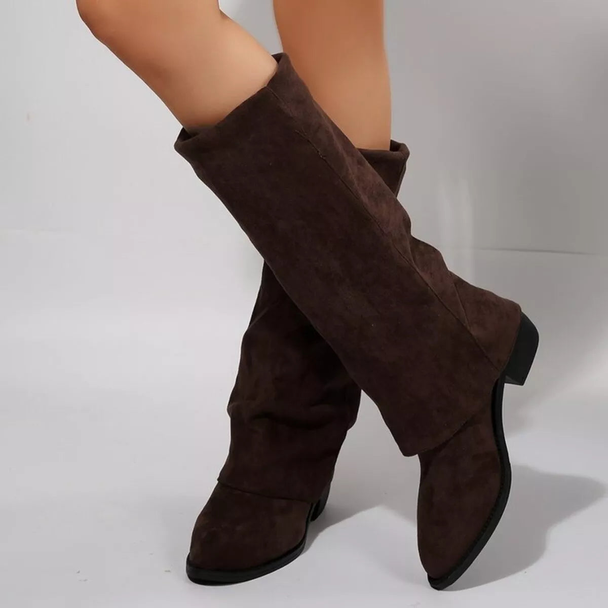 Bottines Inès en suédine à talon carré – photo produit 1