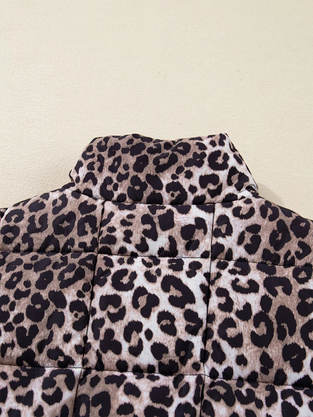 Gilet Noélia – matelassé léopard zippé – photo produit 5